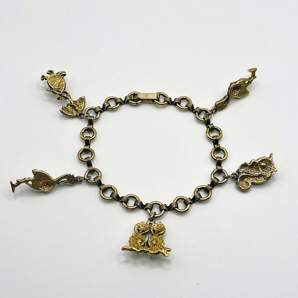 Vintage Charm Bracelet Bird Squirrel Faux Pearl Textured Engraved Gold Tone 7.5" - Picture 9 of 10